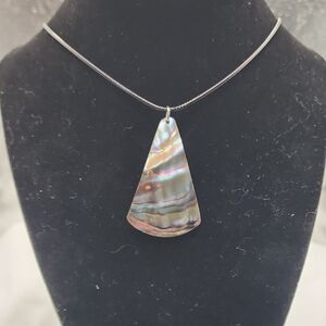 Elegant Abalone Shell Pendant Necklace